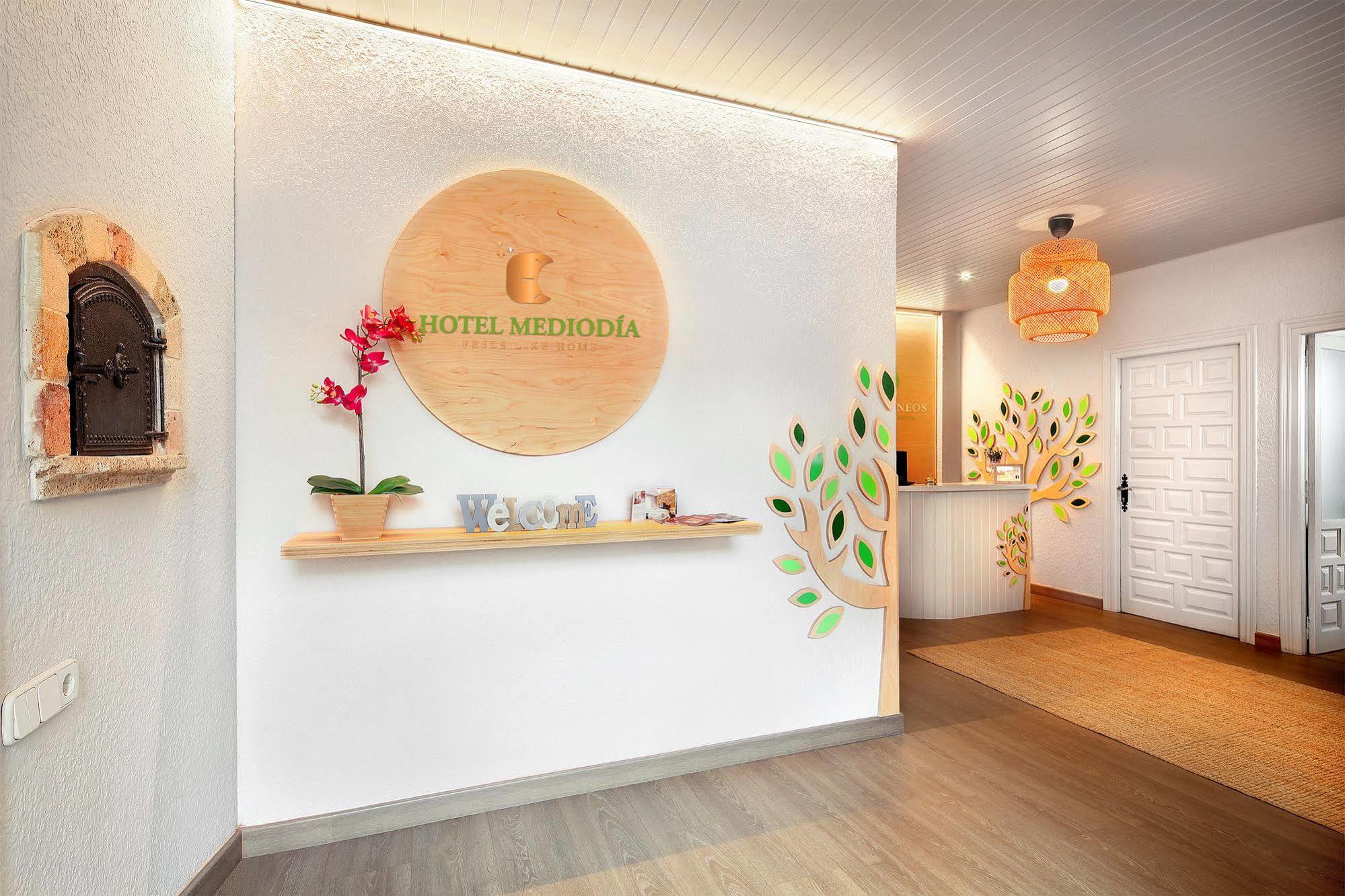 Hotel Boutique Mediodía Plan Exterior foto